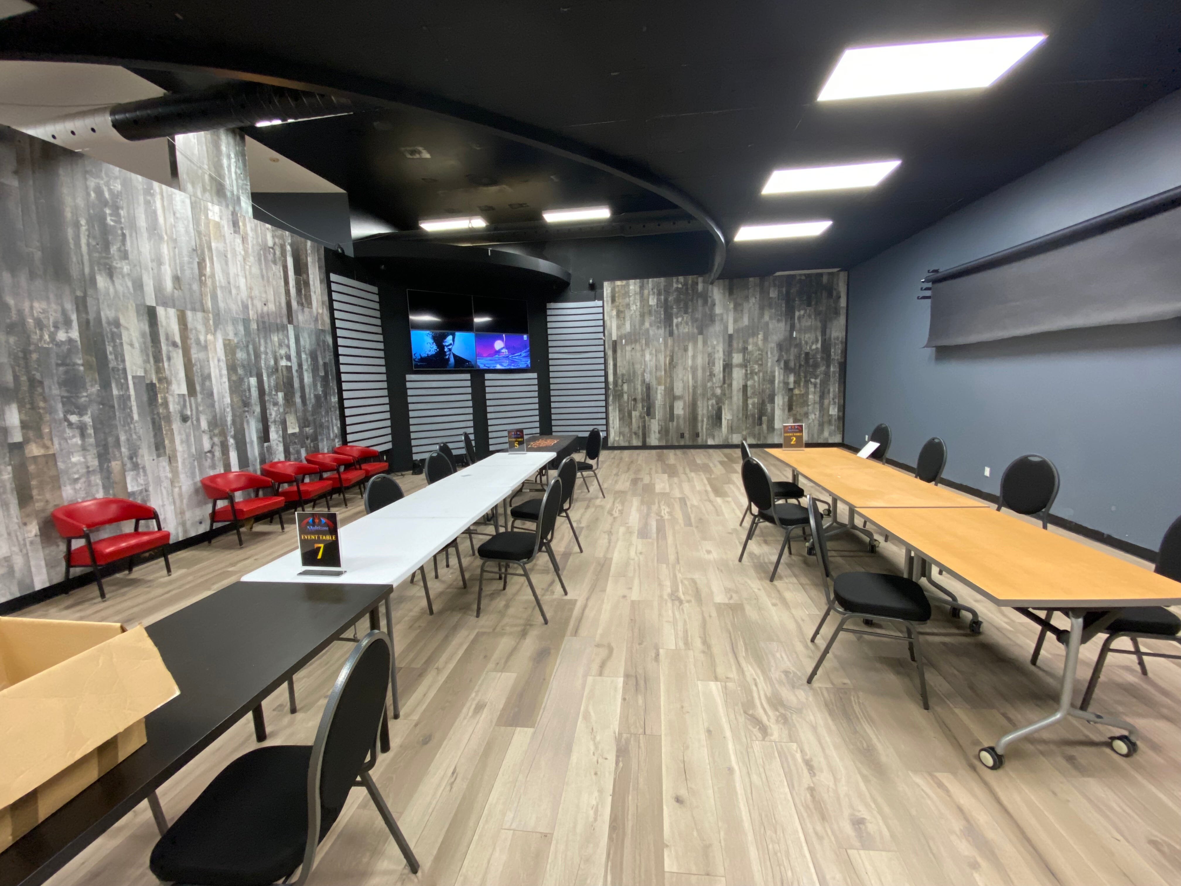 Room Rental Service Multizone: Comics And Games  | Multizone: Comics And Games